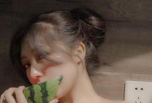 樱晚gigi的平静瑜伽，套图里小细节，分享给爱摆POSE的你。
