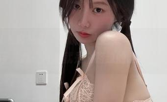 微密圈 - 必须跟大家说，火龙果羊的红色连体吊带，我一开始就是个路过的眼球啊！