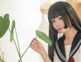 突如其来的爆机少女喵小吉礼服作品集：裙角下的那些小期待