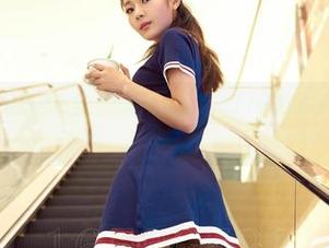 爱丝 - 瑶瑶的短裙合集——真想看看这裙子从哪里买的，下次我也试试。