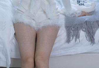 甜予摄影 - 璇璇与银行制服的写真集更新：这是在演绎什么？