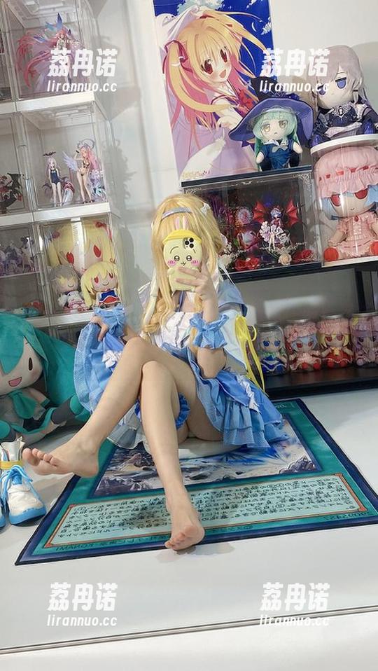 白栎Shirly 看!白栎Shirly再次出击,最新作品集黑丝来了,竟然让我对这颜色产生了新的想法。