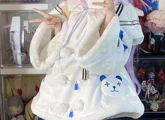 白栎Shirly又来了，今日更新：和服踢踏舞，旁边小猫看得目瞪口呆！