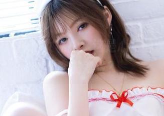 白露Bululu的修女私拍：这是心灵的洗礼，还是妆容的考验？