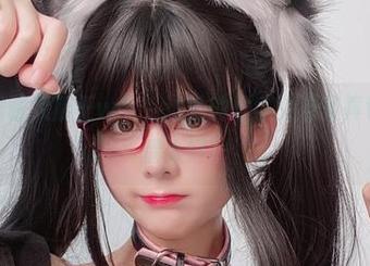 别说“眼酱大魔王w”，连她的居家女友写真也让人心情大好！