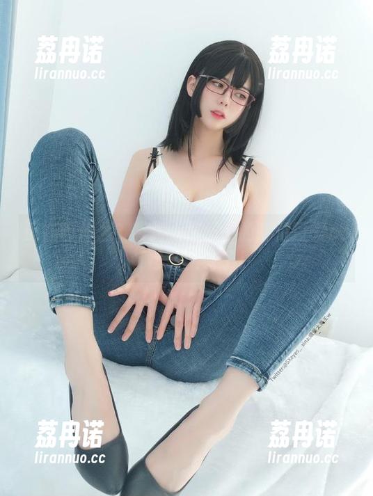 还在等什么？眼酱大魔王w的高清可爱cos都已经上来了！