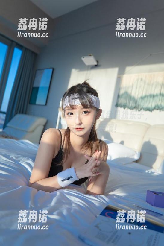 神楽坂真冬的万圣节：在网盘里找乐子，看这鬼友的精彩表演！
