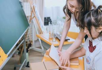 神楽坂真冬的电子相册：在线高清花嫁，感觉自己都快要成亲了！