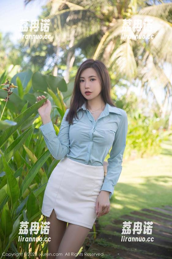 秀人网 - 唐安琪，你的校服写真竟然这么迷人，我怕我该控制一下自己的眼睛。