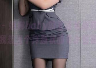 秀人网 - 娜娜baby的圣诞私房美图，照得我想当个洋葱状的冬季包裹！