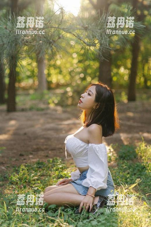 穆零Mu0给你送来了：无圣光下的朦胧美感图集