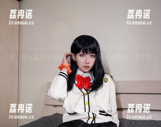哈，有人说绞肉姬的妹妹会在免费写真里跳舞，是不是？