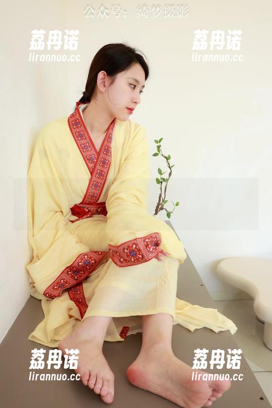 绮梦摄影 - 莹莹家的油亮美图分享，脂肪在此隆重登场！