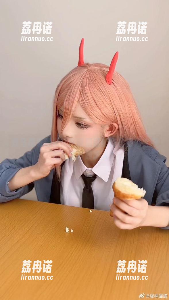 双马尾奇遇记：腥味猫罐的作品如何变得如此薯片般诱人？