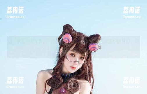 这“芊川一笑MNK”的万圣节套图，让我觉得原本害怕的节日，突然变得有趣起来。