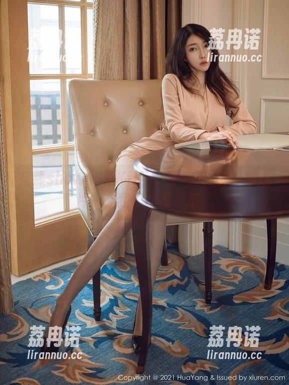 花漾show - 宋KiKi校服--最新的一组图片，在我们眼前晃荡。