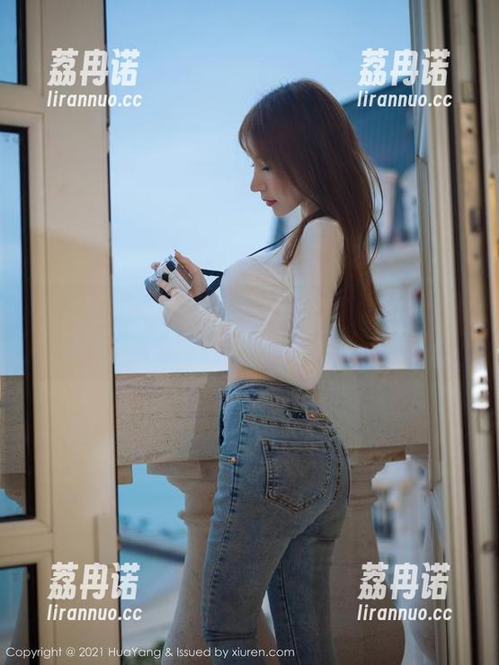 花漾show - 顾奈奈的“学姐”写真：你知道那一瞬间打亮我的那张照片吗？