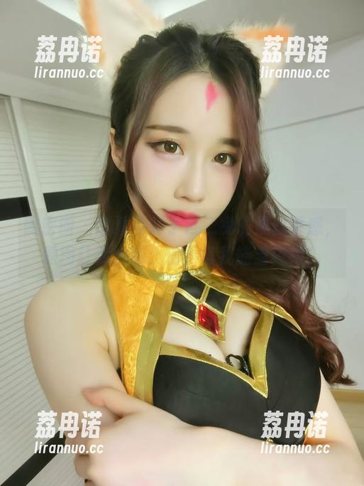 微密圈 - 刚看到轩子巨二兔的黑丝诱惑，原图让我大喊：信不信我能当模特！