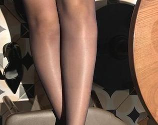 微密圈 - 最新上线，雅雅的气质呀的少女旅程作品集，越看越上瘾！
