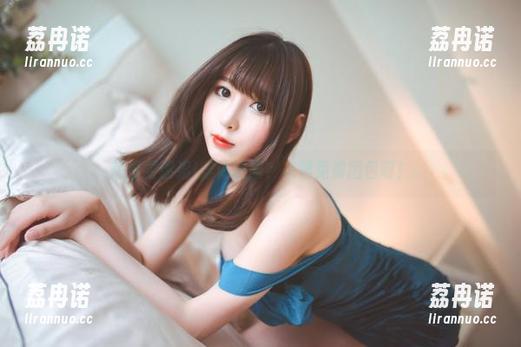 想看雯粥粥i穿体操服？来领免费图包呀！