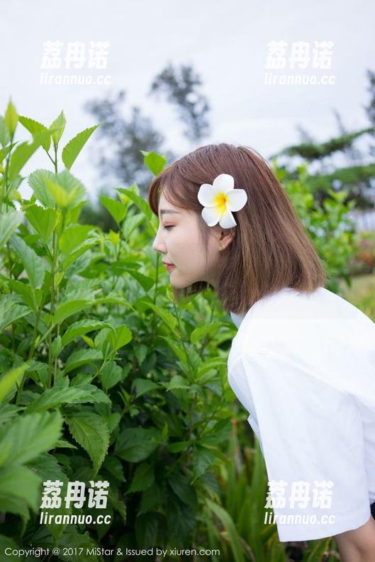 魅妍社 - 高清图集呈现：芝芝Booty的长腿，看来是每个模特界的“标杆”？